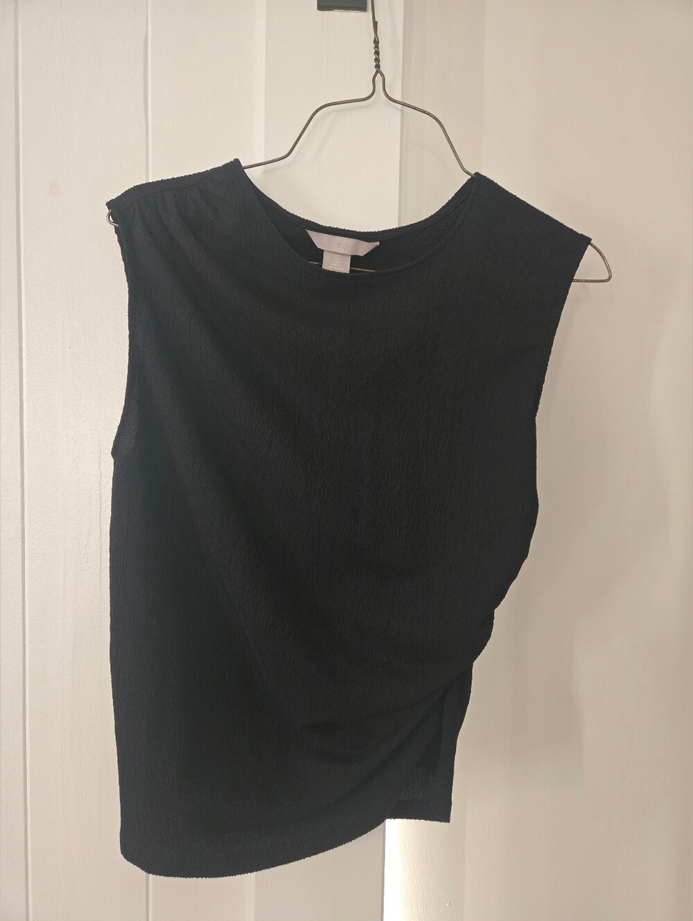 H&M Black Textured Sleeveless Crew Tank